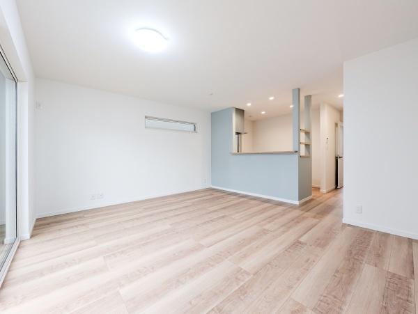 横浜市戸塚区戸塚町の新築一戸建