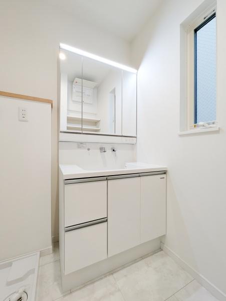 横浜市戸塚区戸塚町の新築一戸建