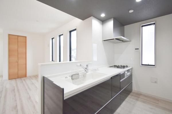 横浜市鶴見区北寺尾７丁目の新築一戸建