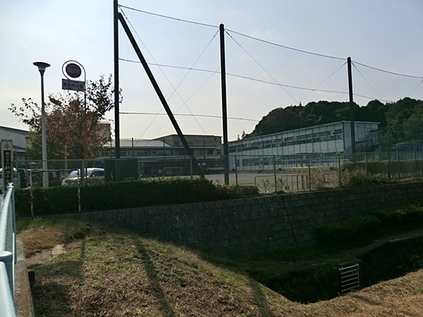 横浜市緑区新治町の新築一戸建(横浜市立新治小学校)