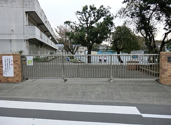 横浜市瀬谷区瀬谷２丁目の新築一戸建(横浜市立二つ橋小学校)