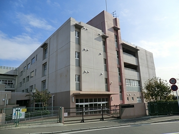 横浜市緑区北八朔町の新築一戸建(横浜市立山下みどり台小学校)