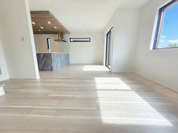 横浜市金沢区富岡東１丁目の新築一戸建