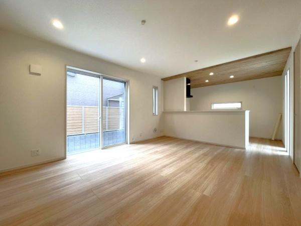 横浜市旭区中白根２丁目の新築一戸建