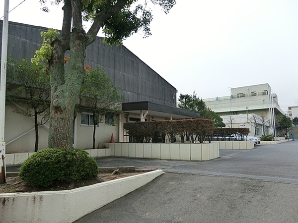 横浜市港南区上大岡東３丁目の新築一戸建(横浜市立藤の木中学校)