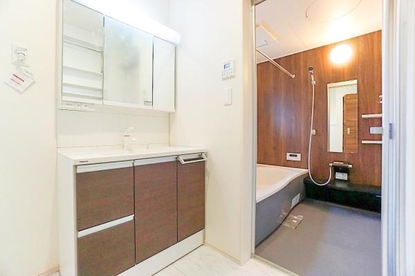 横浜市南区中里４丁目の新築一戸建