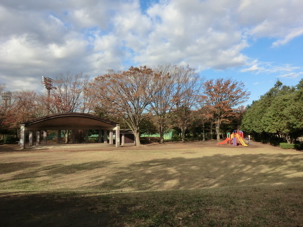 横浜市栄区長沼町の土地(金井公園)