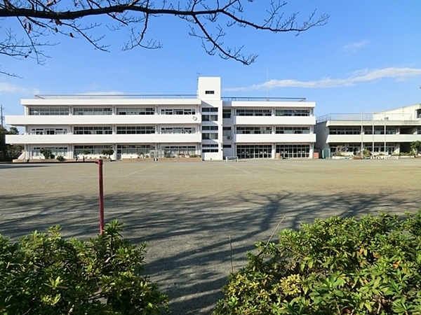 横浜市港南区港南台２丁目の新築一戸建(横浜市立港南台第三小学校)