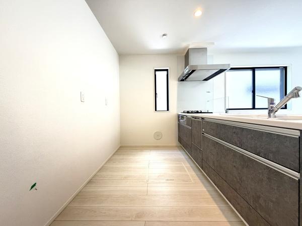 横浜市中区寺久保の新築一戸建