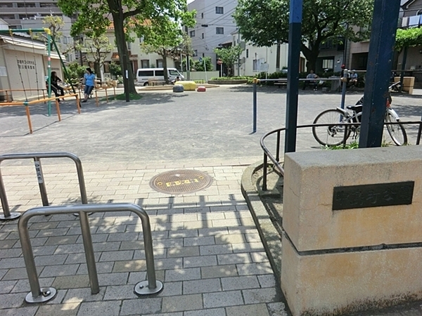 横浜市南区井土ケ谷中町の新築一戸建(中島町公園)