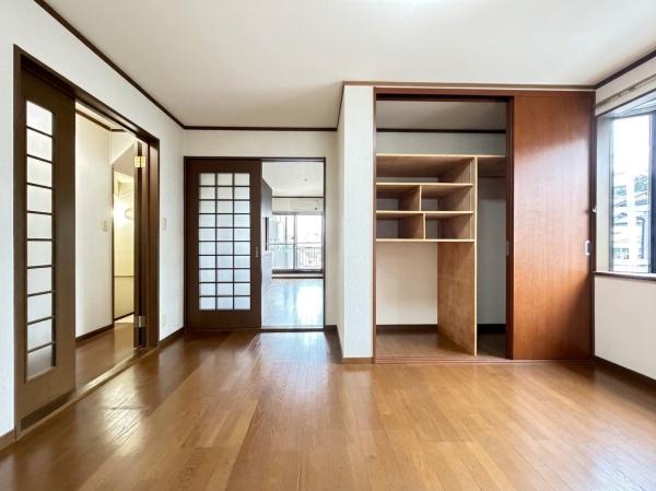 横浜市神奈川区三枚町の中古一戸建