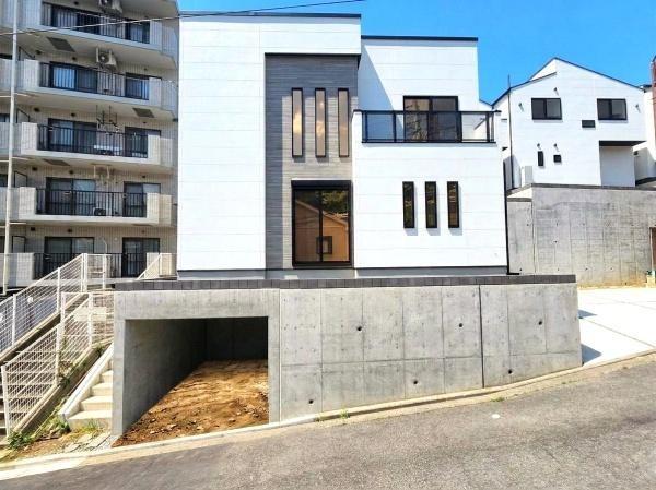 横浜市西区元久保町の新築一戸建