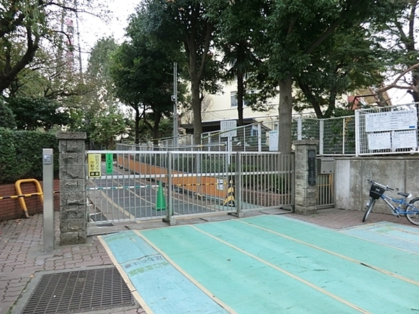 横浜市旭区西川島町の新築一戸建(横浜市立鶴ケ峯小学校)