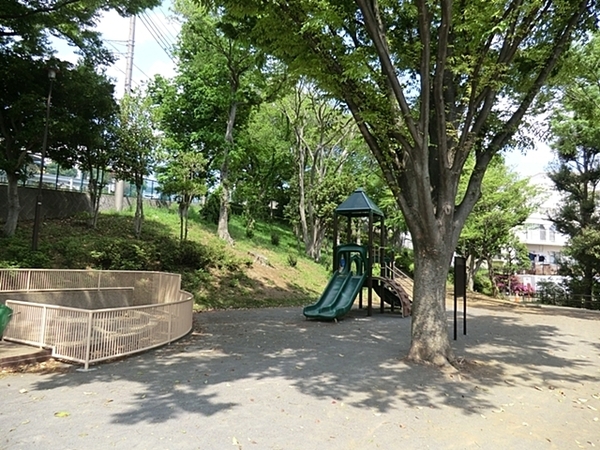 横浜市旭区白根６丁目の新築一戸建(あたご第二公園)