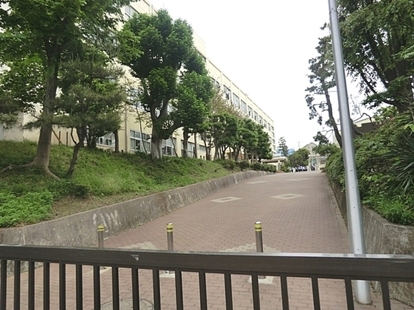 横浜市青葉区美しが丘西１丁目の新築一戸建(横浜市立山内中学校)