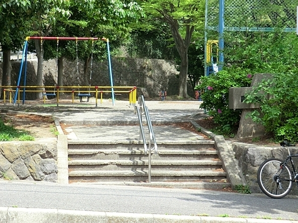 横浜市金沢区富岡西４丁目の新築一戸建(富岡第三公園)