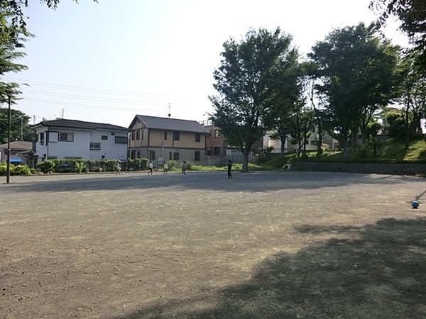 横浜市保土ケ谷区岩井町の新築一戸建(富士見台公園)