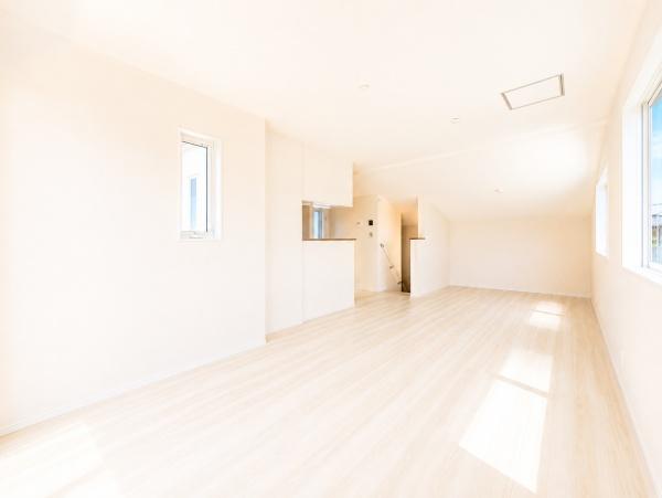 横浜市神奈川区松見町４丁目の新築一戸建