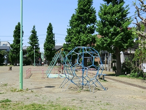新川崎グランドハイツ(古市場第２公園)