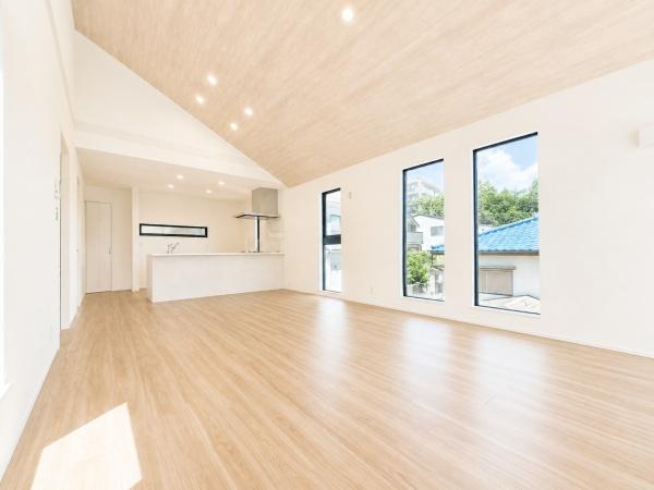 横浜市港南区日野４丁目の新築一戸建