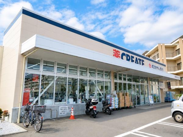 横浜市磯子区岡村１丁目の新築一戸建(クリエイトエス・ディー磯子滝頭店)