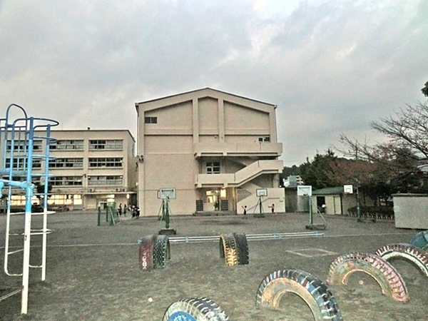 横浜市港南区日野中央２丁目の新築一戸建(横浜市立日野小学校)