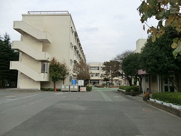 横浜市磯子区洋光台６丁目の新築一戸建(横浜市立洋光台第四小学校)