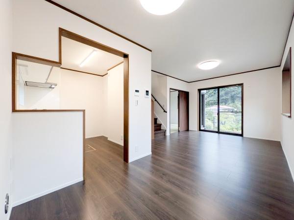 横浜市旭区白根２丁目の中古一戸建て
