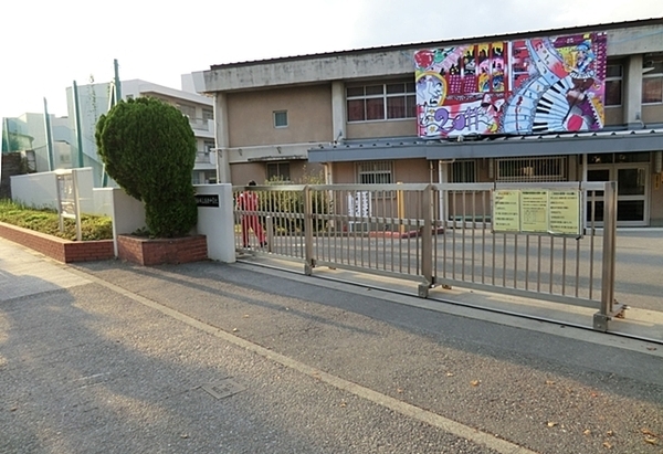 ライオンズガーデンヒルズ上大岡(横浜市立港南中学校)