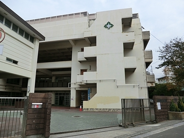 横浜市磯子区森が丘１丁目の新築一戸建(横浜市立森中学校)