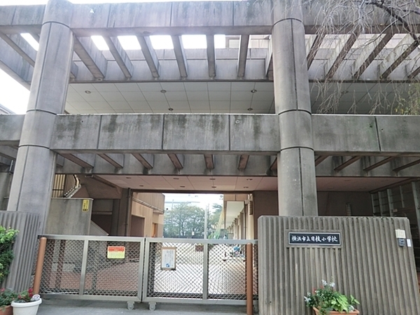 横浜市南区睦町２丁目の新築一戸建(横浜市立日枝小学校)