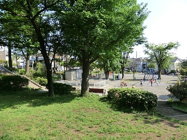 横浜市旭区上白根２丁目の新築一戸建(大原西公園)