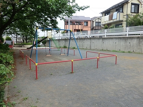 横浜市緑区中山６丁目の新築一戸建(中山御嶽前公園)