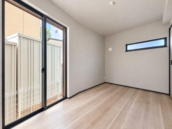 横浜市西区境之谷の新築一戸建