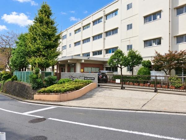 横浜市旭区万騎が原の新築一戸建(横浜市立万騎が原小学校)