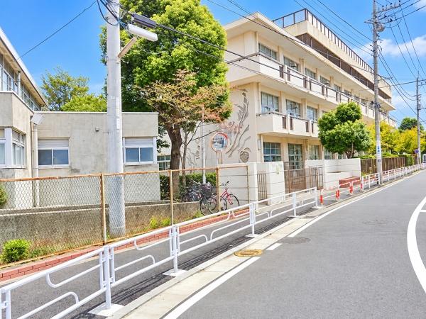 横浜市緑区鴨居６丁目の新築一戸建(横浜市立緑小学校)