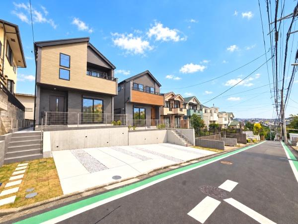 横浜市南区中里３丁目の新築一戸建