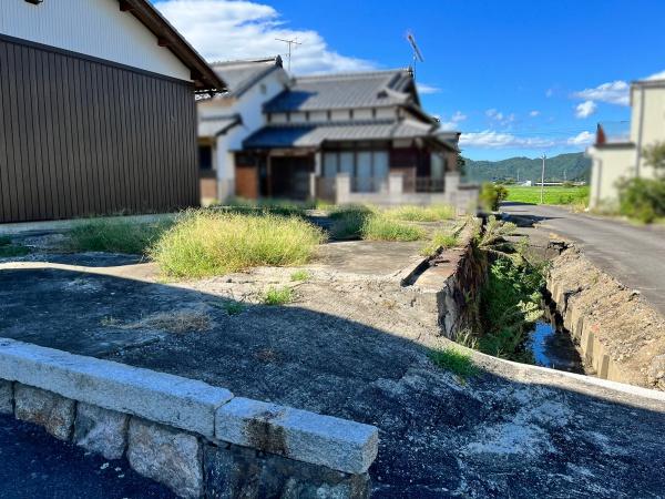 近江八幡市南津田町の土地