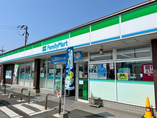愛知郡愛荘町東円堂の中古一戸建て(ファミリーマート愛知川東円堂店)