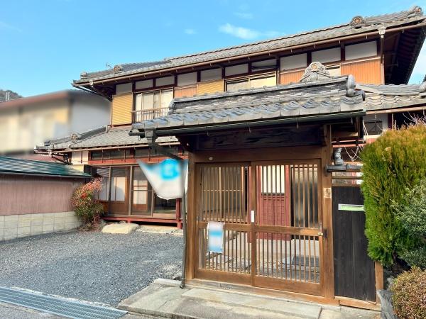 東近江市五個荘石馬寺町の中古一戸建て