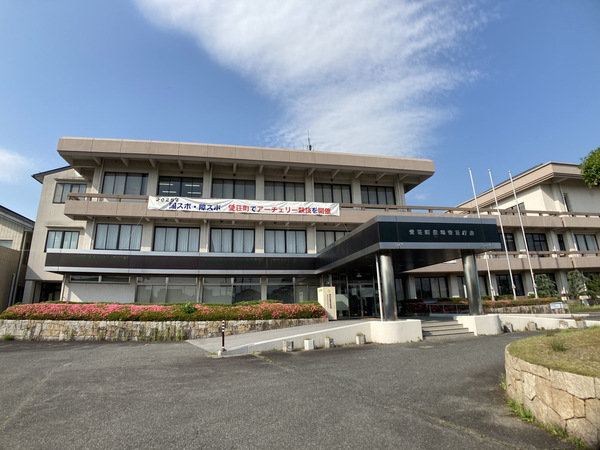 愛知郡愛荘町島川の土地(愛荘町役場秦荘庁舎)