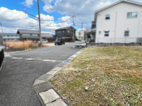 愛知郡愛荘町市の土地