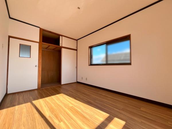 愛知郡愛荘町長野の中古一戸建て(洋室)