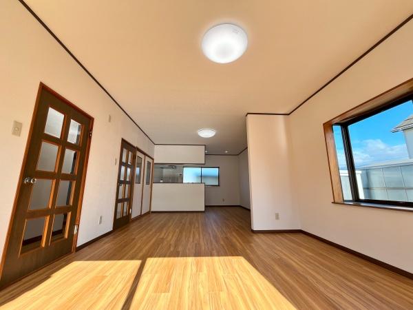 愛知郡愛荘町長野の中古一戸建