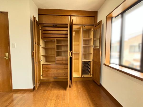 東近江市五個荘北町屋町の中古一戸建て(収納)