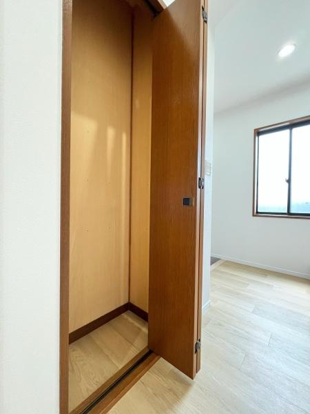 東近江市五個荘北町屋町の中古一戸建て(収納)