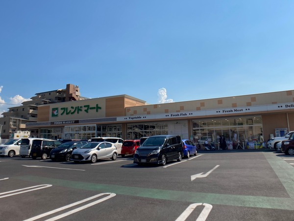 近江八幡市中小森町の土地(フレンドマート八幡鷹飼店)