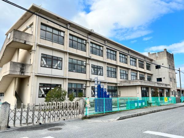 彦根市稲部町の中古一戸建て(彦根市立稲枝東小学校)