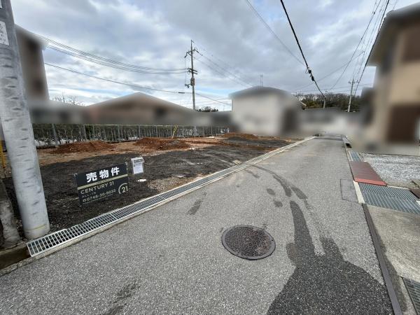 彦根市小泉町の新築一戸建