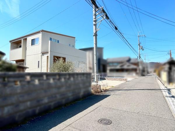 東近江市ひばり丘町の中古一戸建て